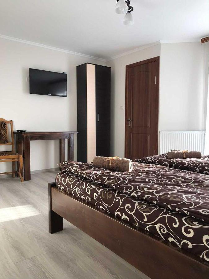 Bed and Breakfast Harmony à Lazeshchyna Extérieur photo