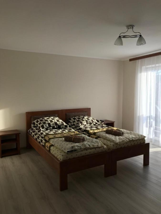 Bed and Breakfast Harmony à Lazeshchyna Extérieur photo