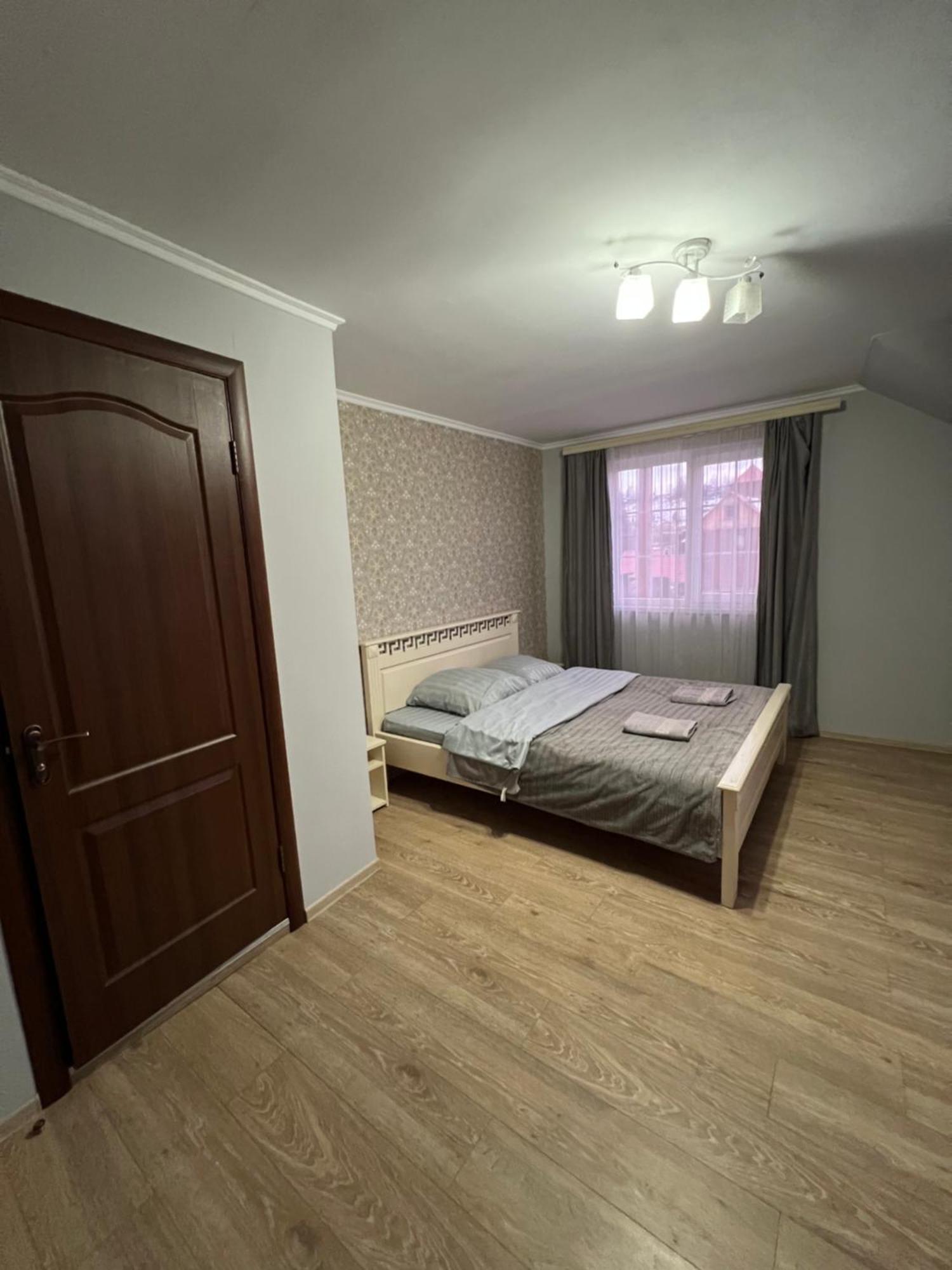 Bed and Breakfast Harmony à Lazeshchyna Extérieur photo